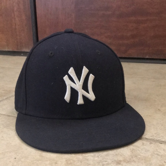 New era New York Yankees hat - Picture 2 of 6